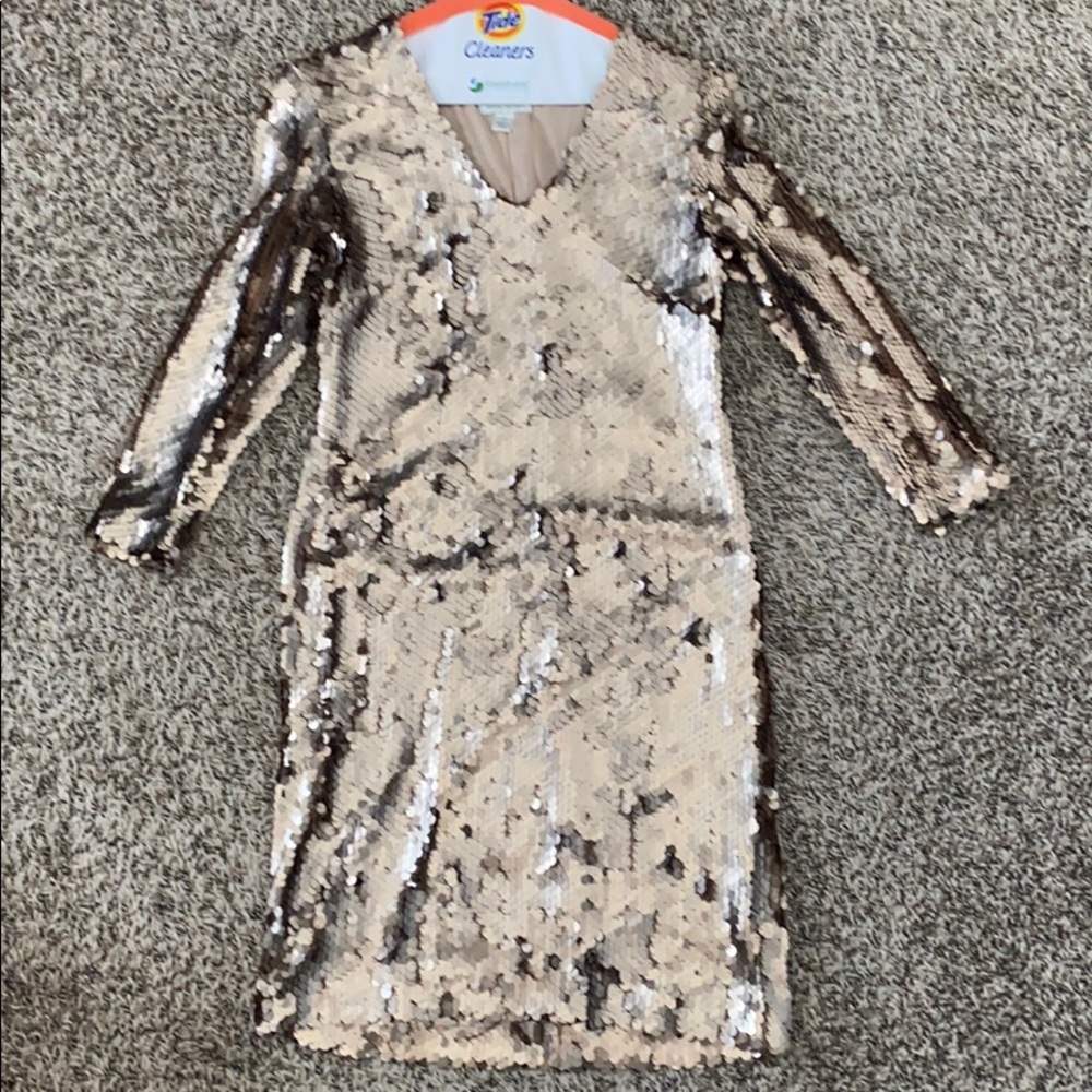 Donna Morgan gold sequin dress - Picture 2 of 5